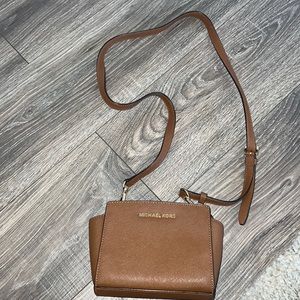 Michael kors satchel